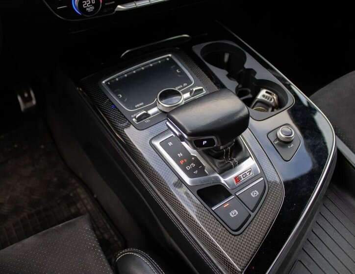 Audi SQ7 SUV / Terénní 4,0 l 320 kw