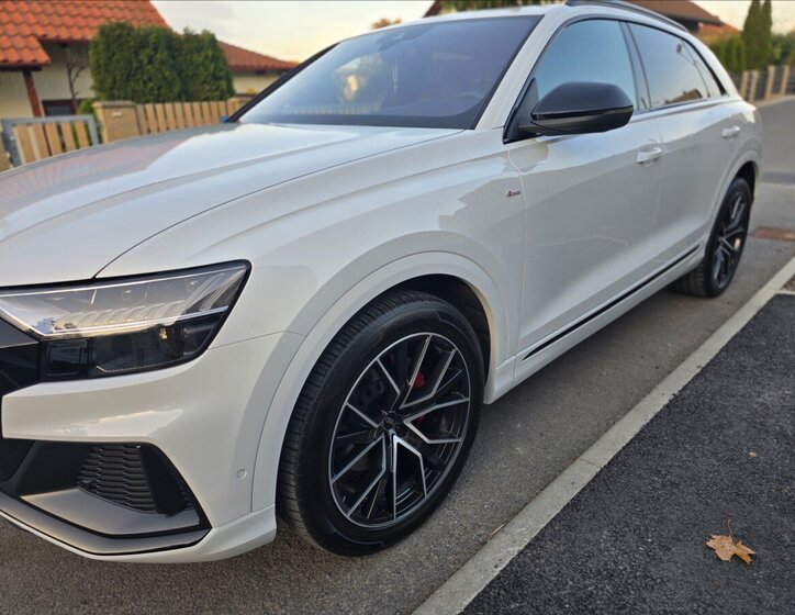Audi Q8 Hatchback 3,0 l 210 kw