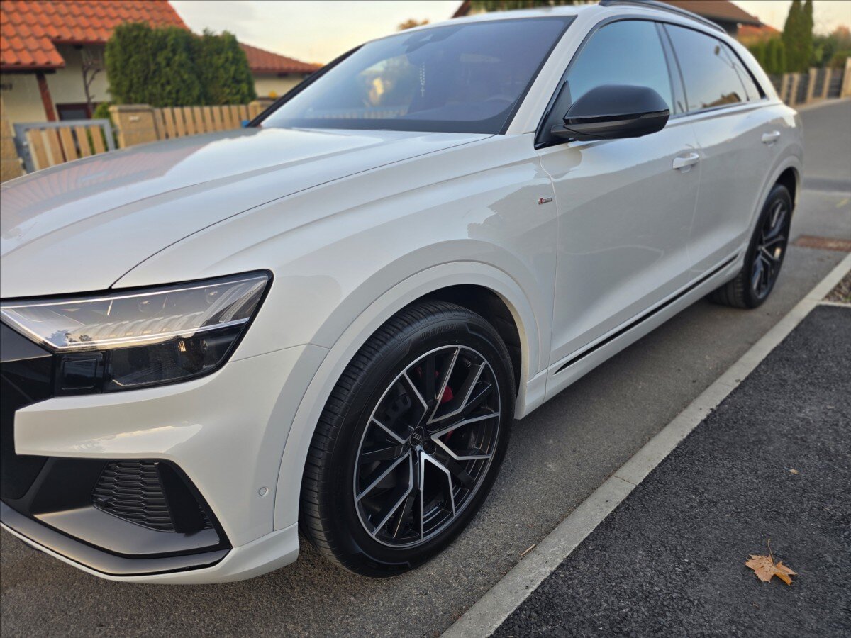 Audi Q8 Hatchback 3,0 l 210 kw
