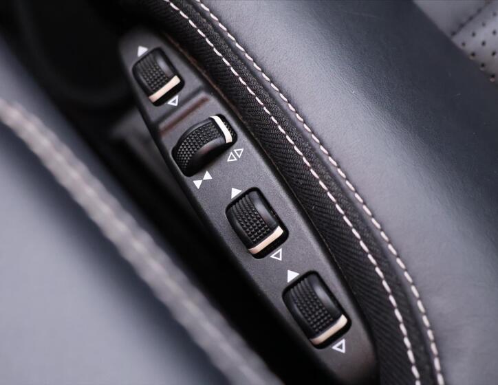 Mercedes-Benz CLS 19