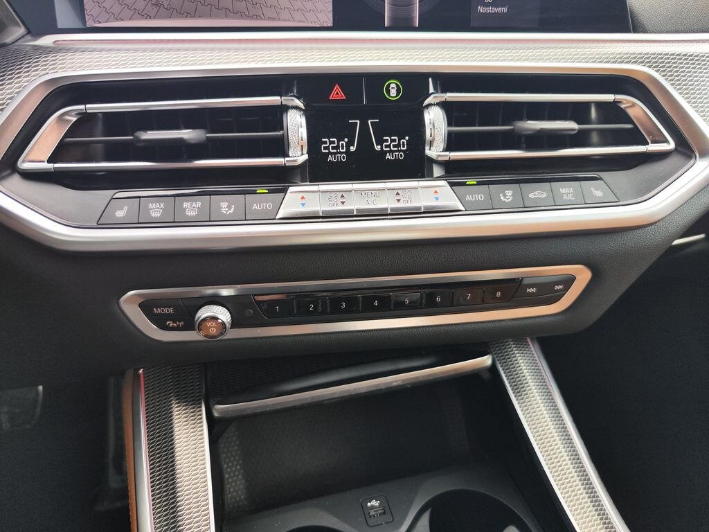 BMW X5 SUV / Terénní 3,0 l 195 kw