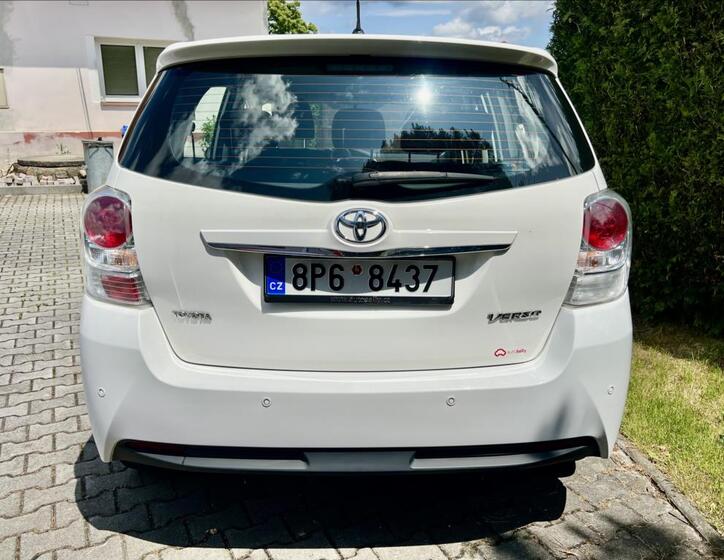Toyota Verso 4