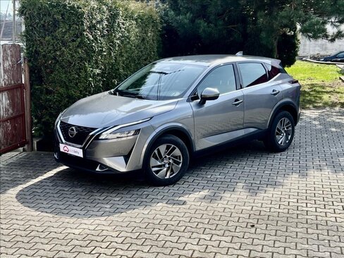 Nissan Qashqai SUV / Terénní 1,3 l 116 kw