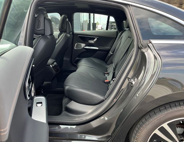 Mercedes-Benz EQE 15