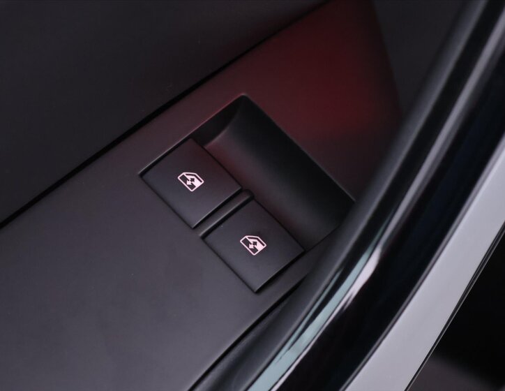 Opel Astra Hatchback 2,0 l 206 kw