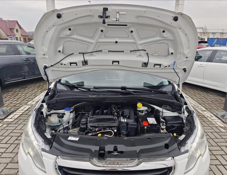 Peugeot 2008 SUV / Terénní 1,2 l 60 kw