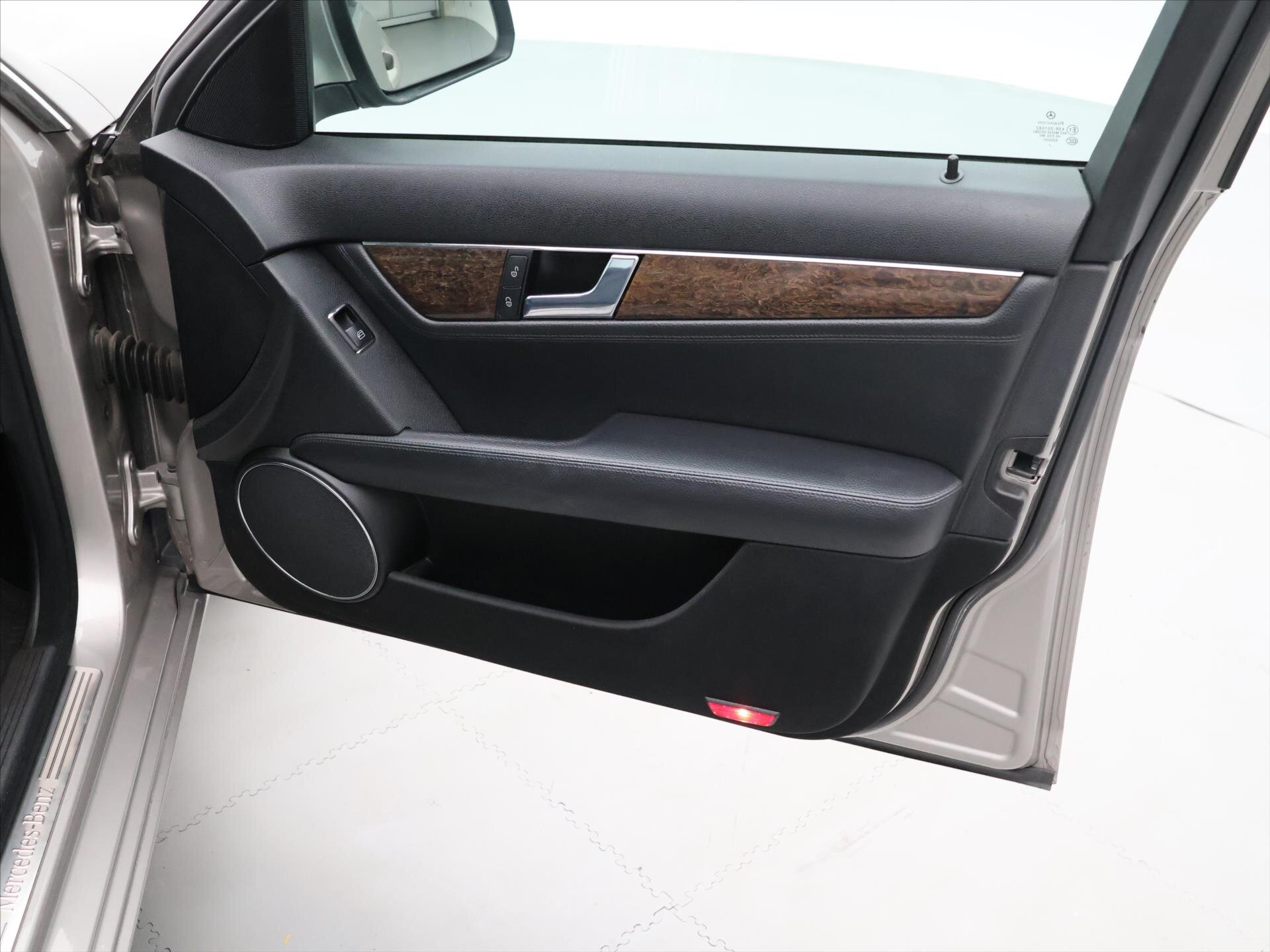 Mercedes-Benz Třídy C Sedan / Limuzína 2,1 l 125 kw