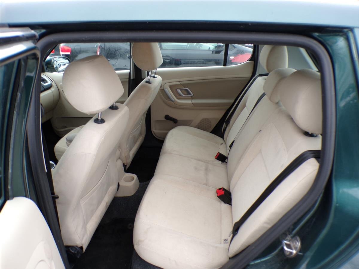 Škoda Fabia Hatchback 1,6 l 77 kw