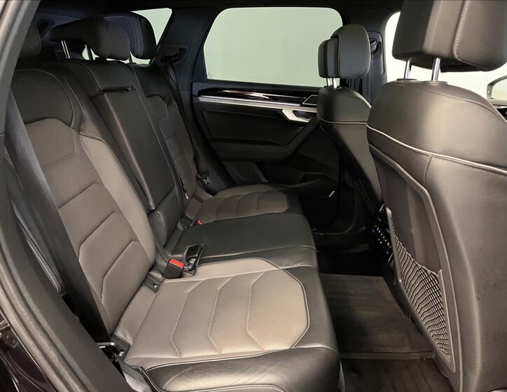 Volkswagen Touareg SUV 3,0 l 210 kw