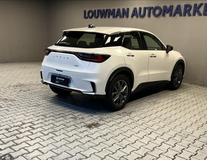 Lexus LBX SUV 1,5 l 100 kw