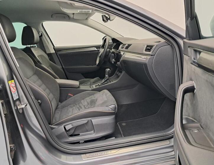 Škoda Superb 16