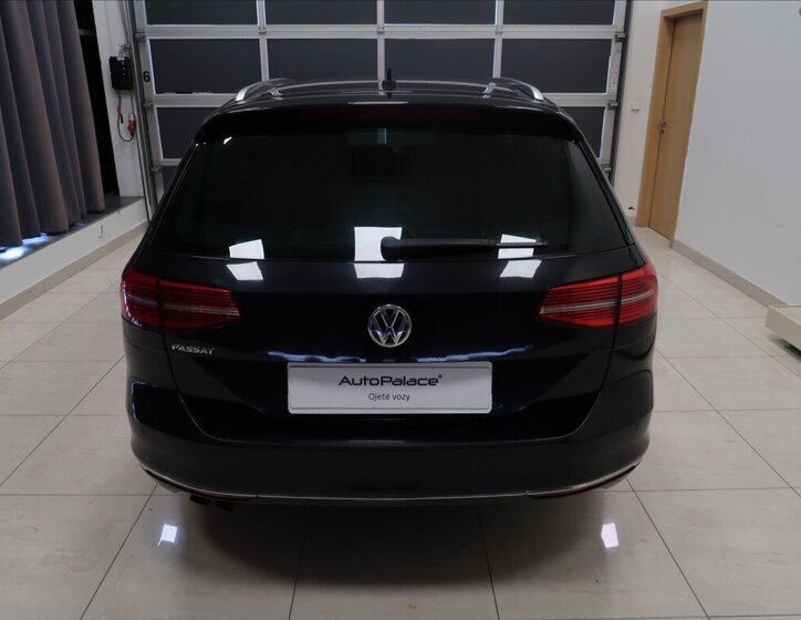 Volkswagen Passat Kombi 2,0 l 140 kw