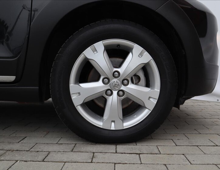 Toyota Urban Cruiser Hatchback 1,3 l 74 kw