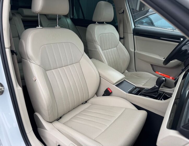 Škoda Superb Kombi 1,8 l 132 kw