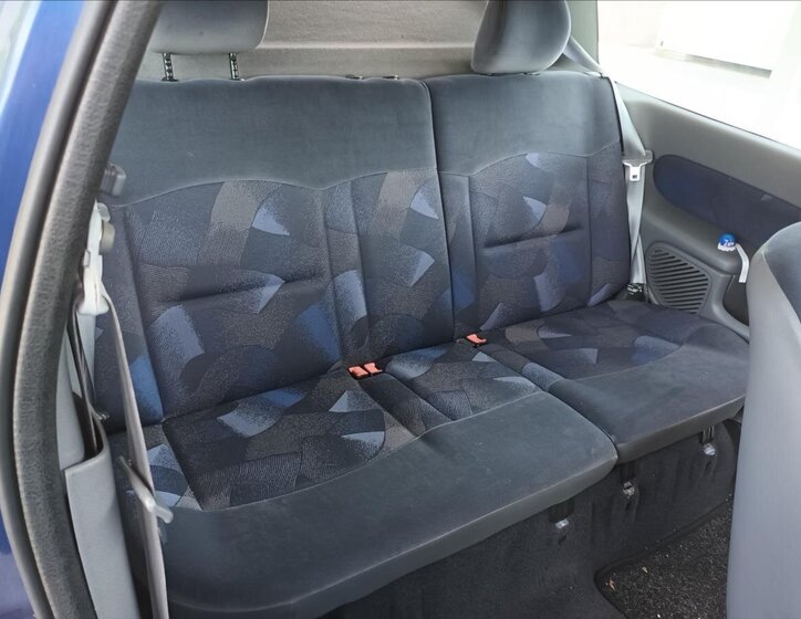 Renault Clio Hatchback 1,1 l 43 kw
