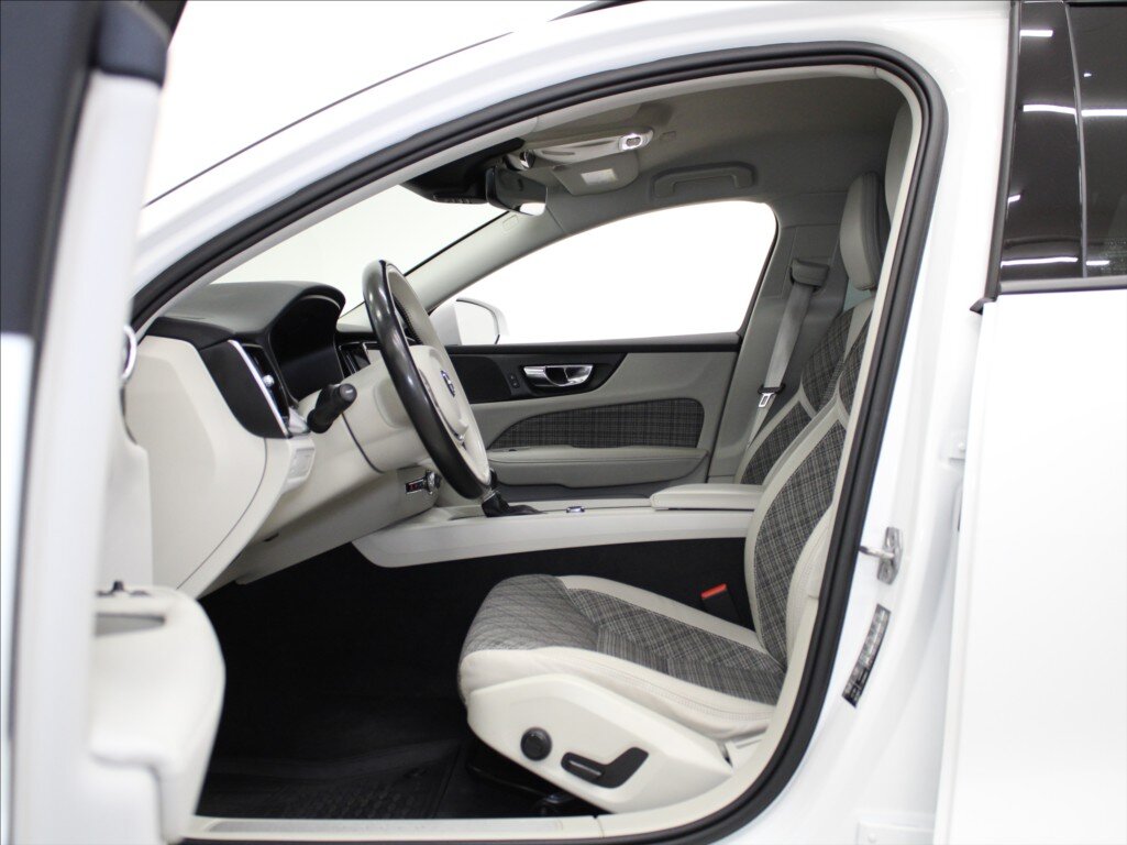 Volvo V60 Kombi 2,0 l 110 kw