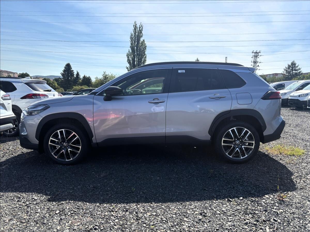Toyota Corolla Cross SUV 1,8 l 103 kw