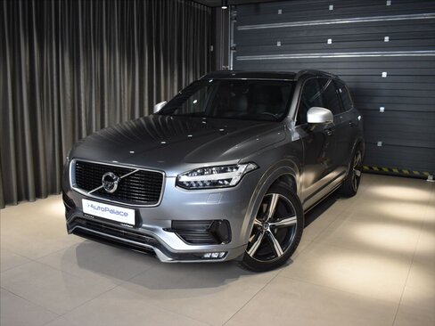 Volvo XC90 SUV / Terénní 2,0 l 228 kw