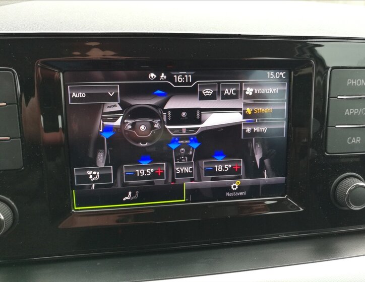 Škoda Kamiq Hatchback 999,0 81 kw