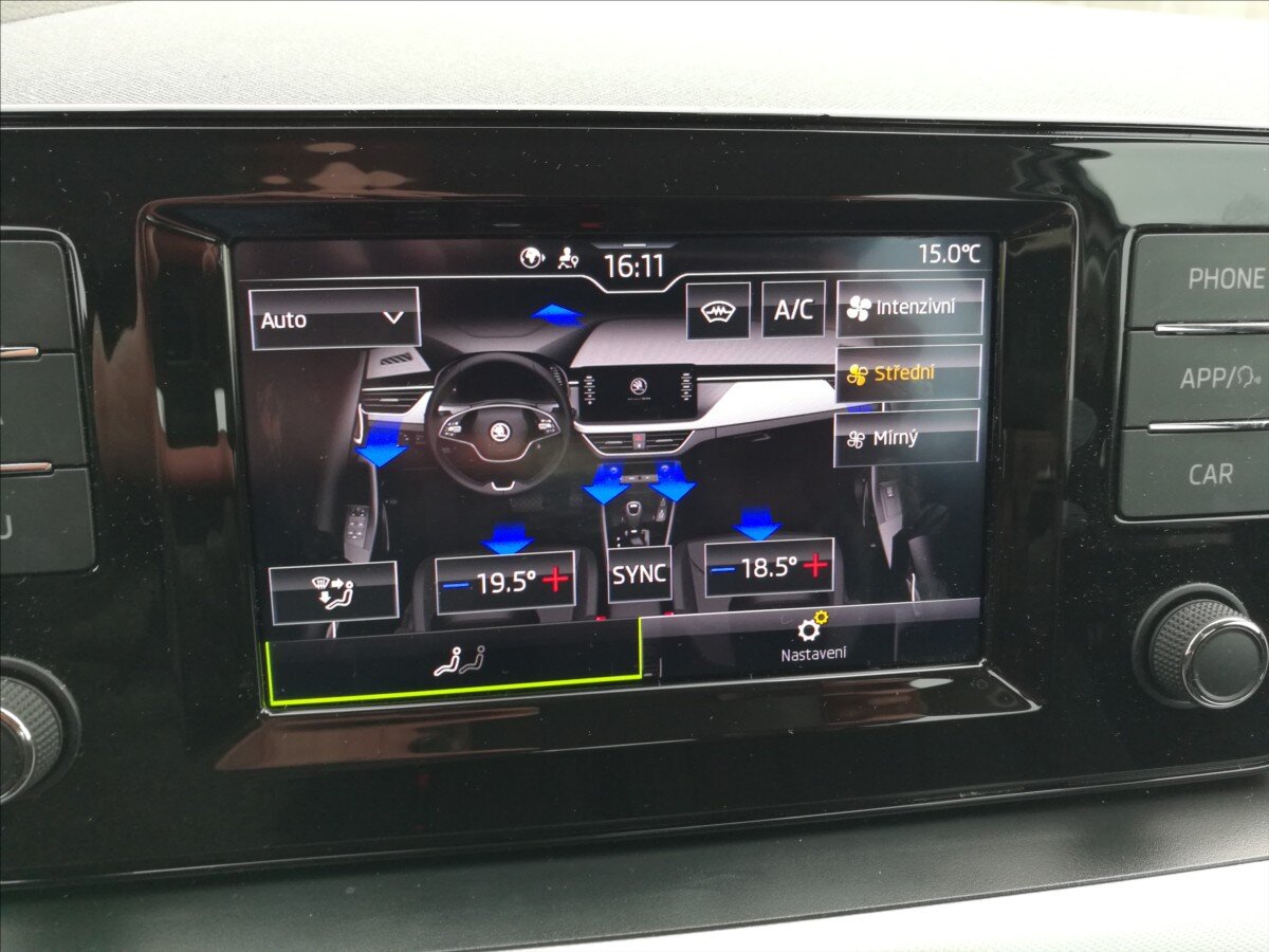 Škoda Kamiq Hatchback 999,0 81 kw