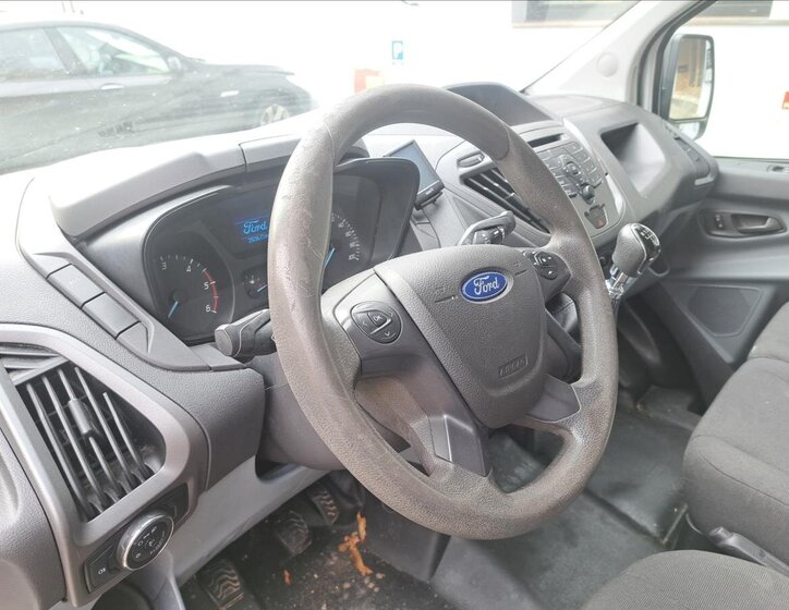 Ford Transit Custom Skříň 2,2 l 74 kw