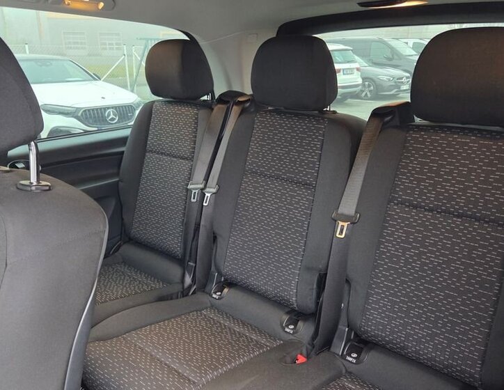 Mercedes-Benz Vito 18
