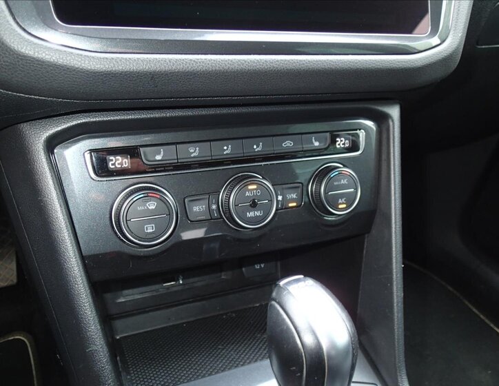 Volkswagen Tiguan SUV / Terénní 2,0 l 110 kw