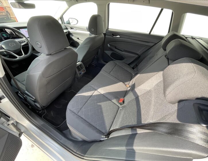 Volkswagen Golf Kombi 1,5 l 110 kw