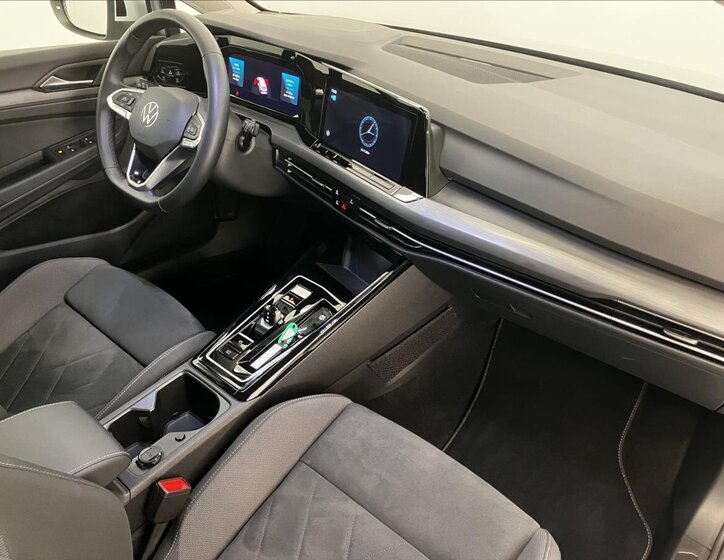 Volkswagen Golf Kombi 1,5 l 110 kw