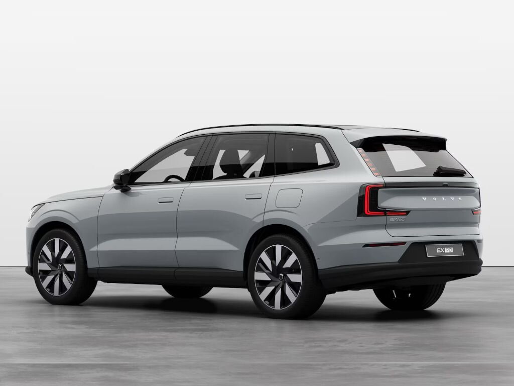 Volvo EX90 SUV / Terénní 104,0 205 kw