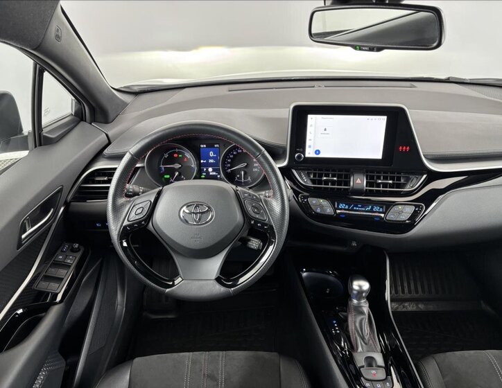 Toyota C-HR SUV / Terénní 2,0 l 135 kw