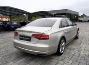 Audi A8 6