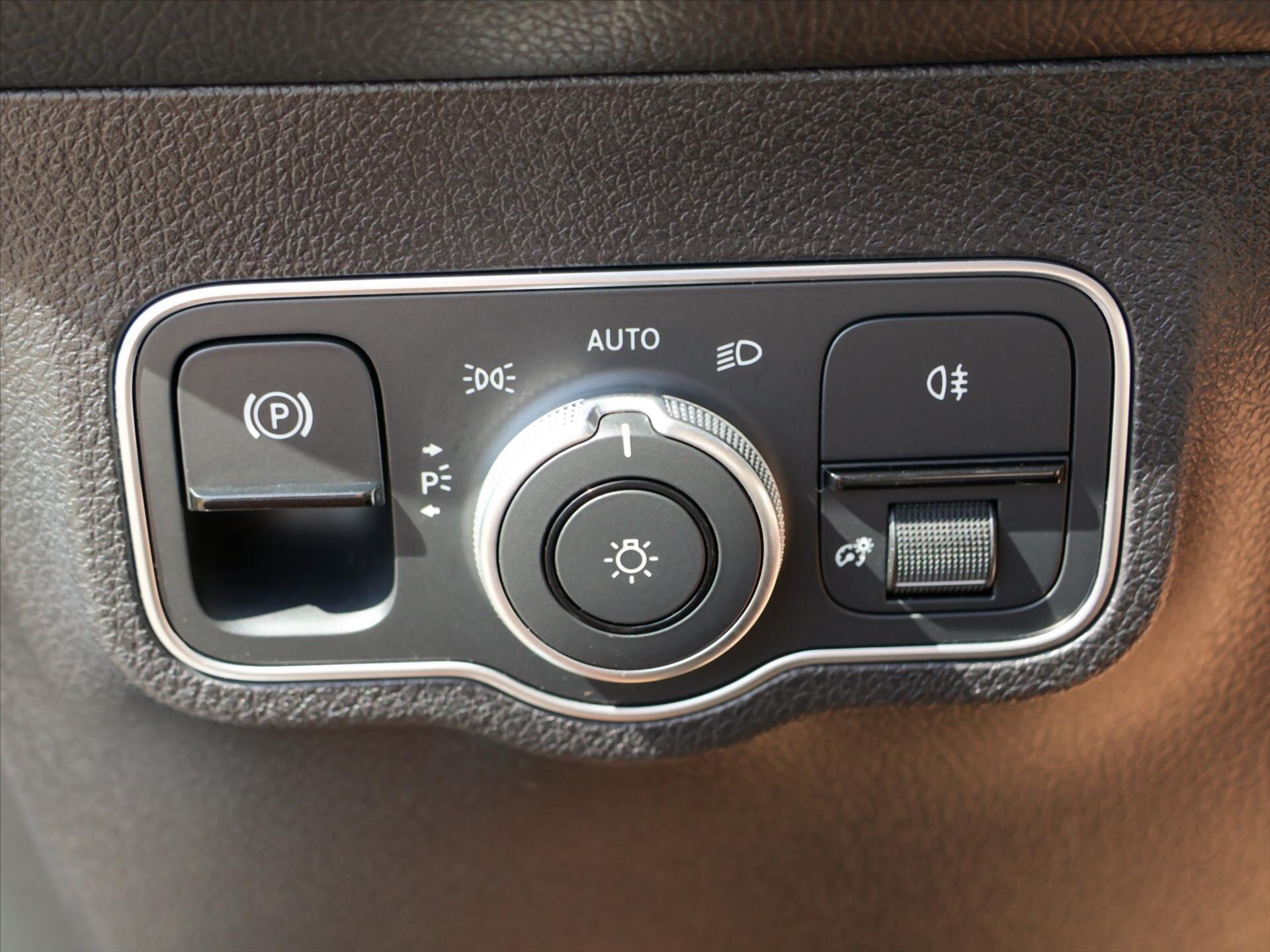 Mercedes-Benz GLB SUV 2,0 l 110 kw