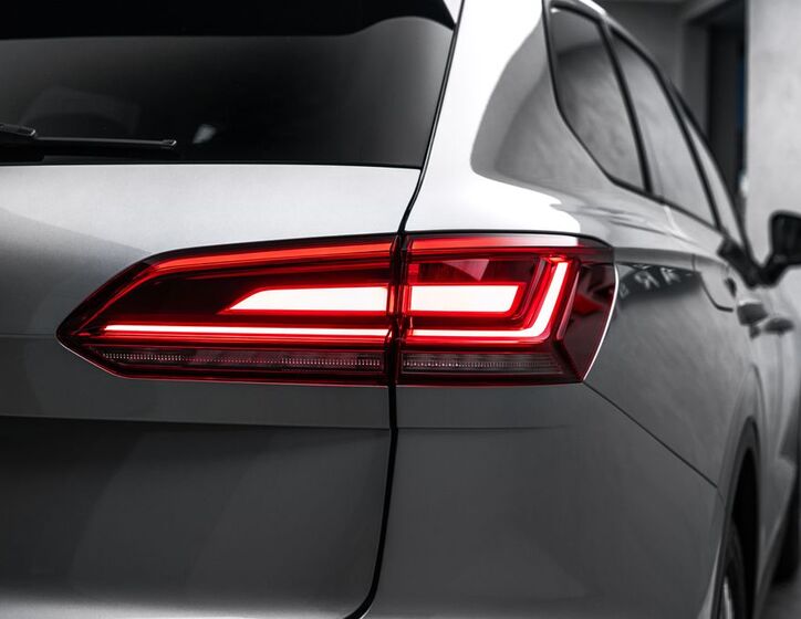 Volkswagen Touareg 8