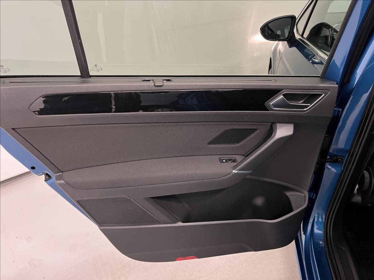 Volkswagen Touran MPV 1,5 l 110 kw