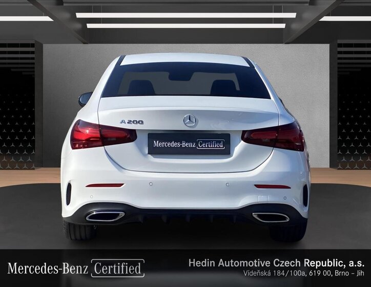 Mercedes-Benz Třídy A Sedan / Limuzína 1,3 l 120 kw
