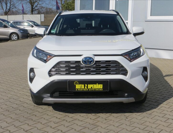 Toyota RAV4 SUV / Terénní 2,5 l 131 kw