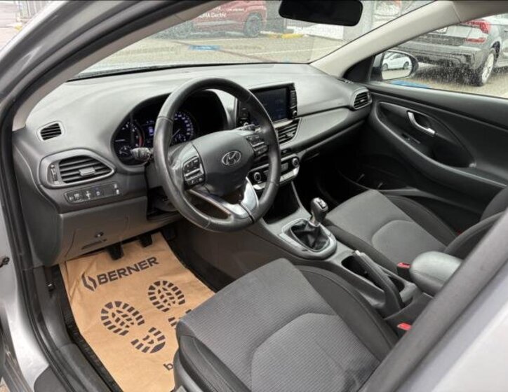 Hyundai i30 Kombi 998,0 88 kw