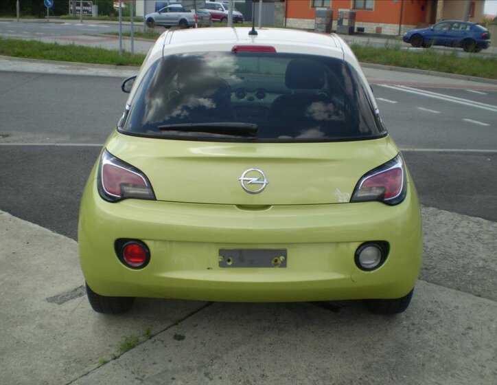 Opel Adam Hatchback 1,4 l 64 kw