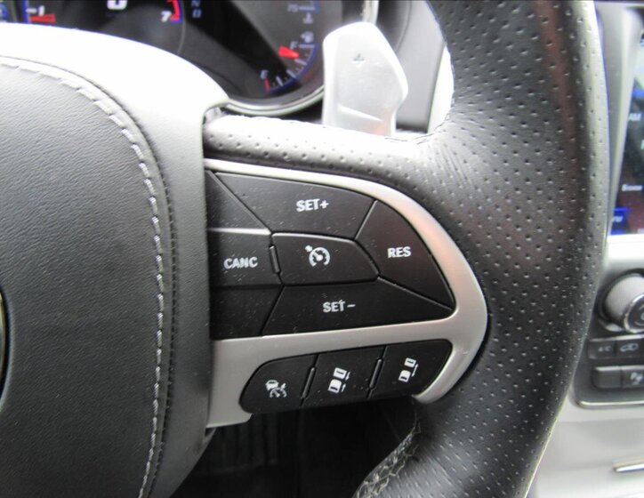 Jeep Grand Cherokee SUV / Terénní 6,2 l 527 kw