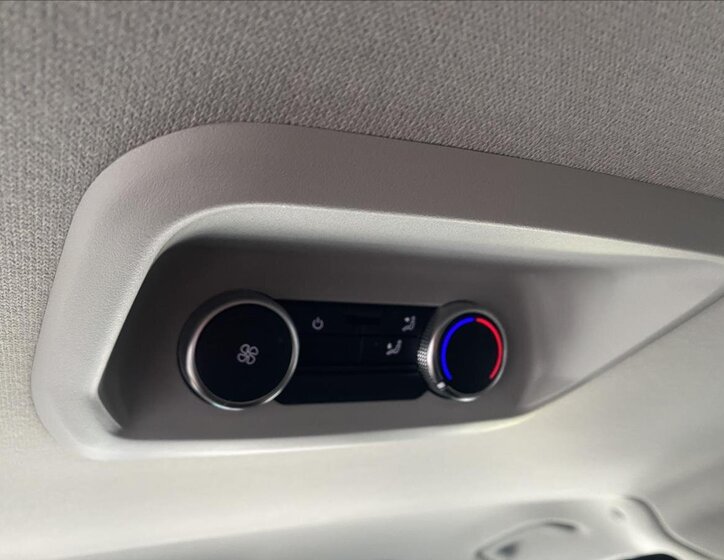 Volkswagen Transporter Kombi 2,0 l 125 kw