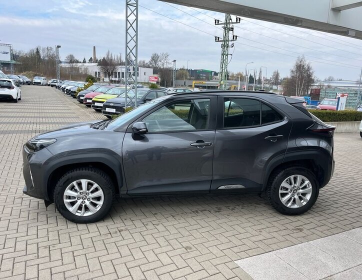 Toyota Yaris Cross SUV / Terénní 1,5 l 68 kw
