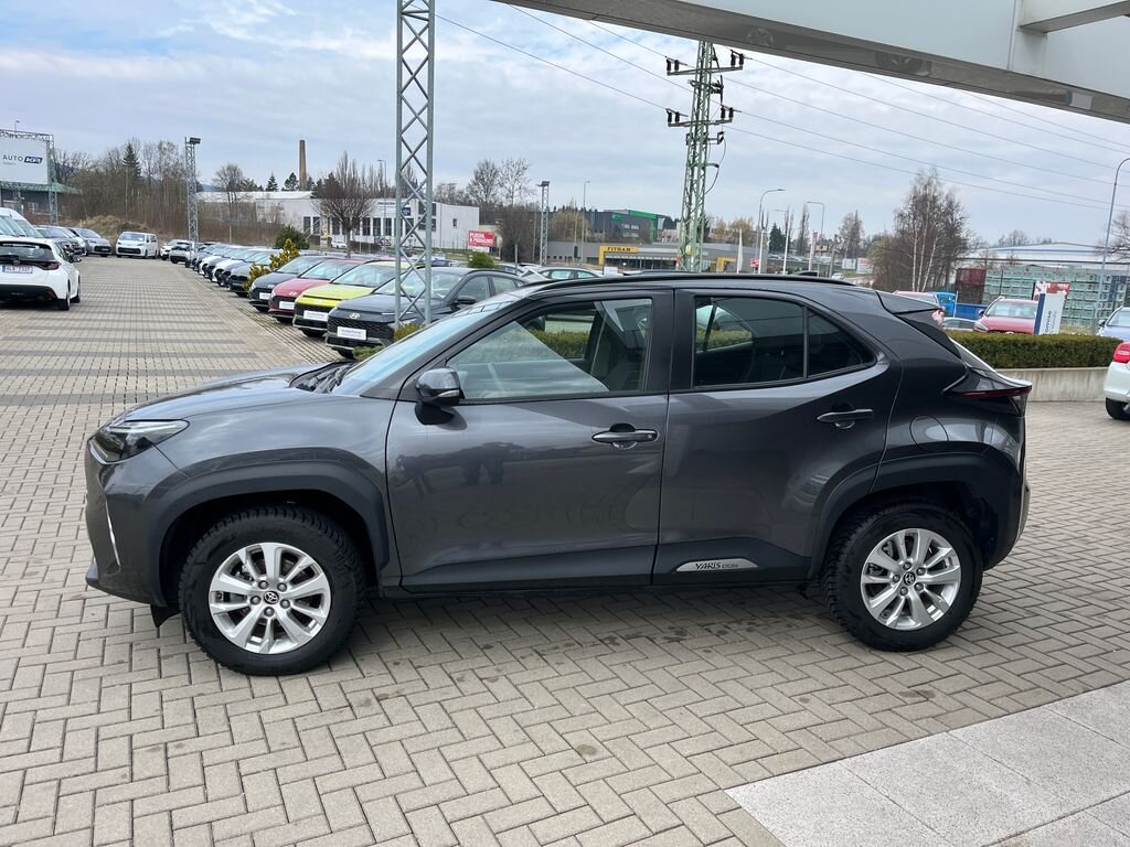 Toyota Yaris Cross SUV / Terénní 1,5 l 68 kw