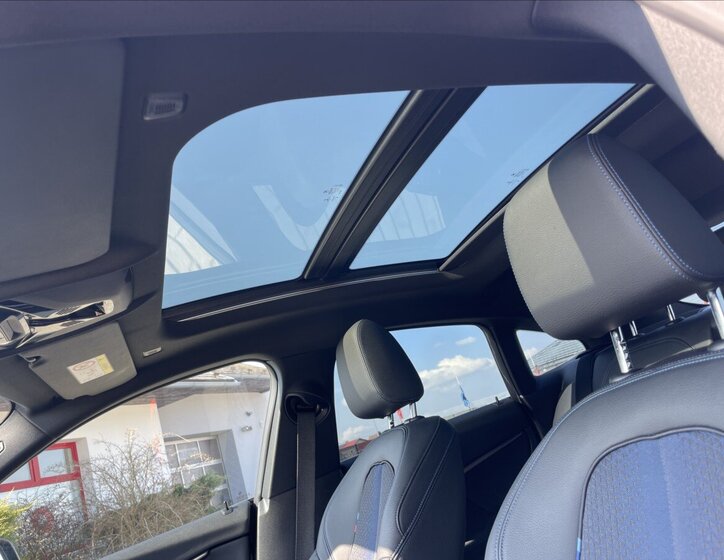 BMW Řada 2 Sedan / Limuzína 2,0 l 140 kw