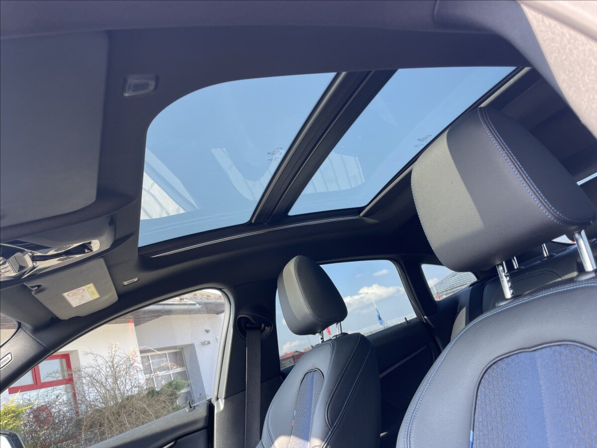 BMW Řada 2 Sedan / Limuzína 2,0 l 140 kw