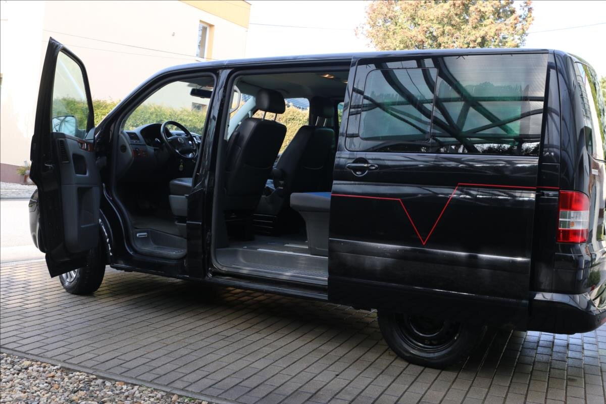 Volkswagen Multivan MPV 2,5 l 128 kw
