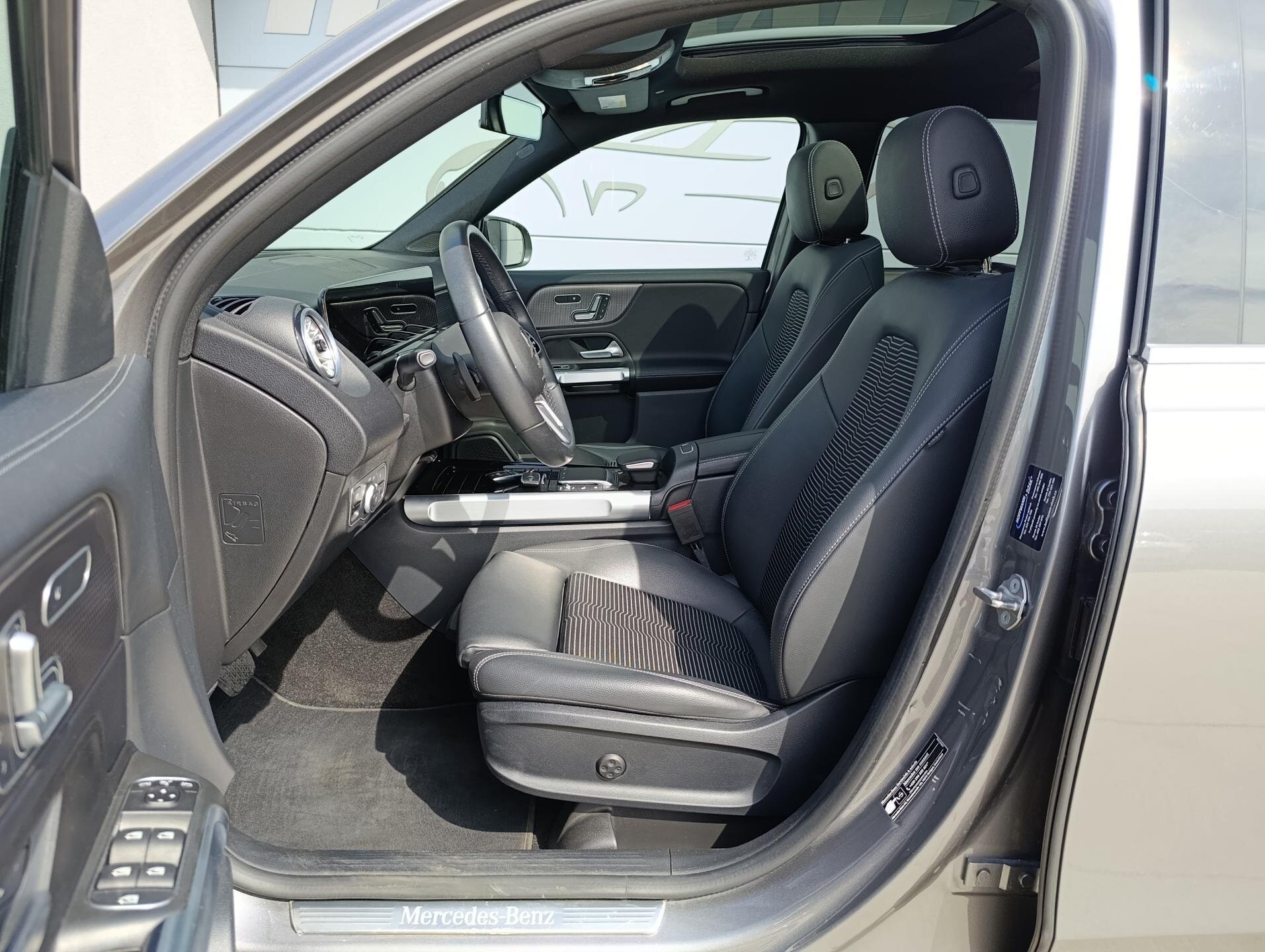 Mercedes-Benz GLB SUV / Terénní 1,3 l 120 kw