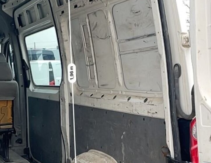 Volkswagen Crafter Skříň 2,5 l 80 kw