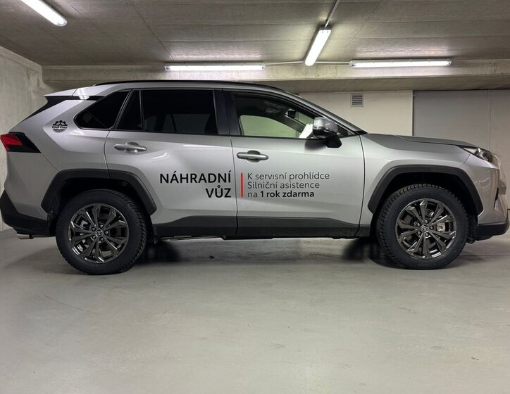 Toyota RAV4 SUV 2,5 l 163 kw