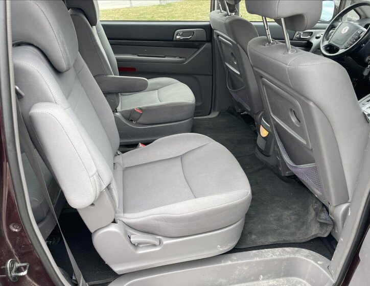 SsangYong Rodius SUV / Terénní 2,0 l 114 kw